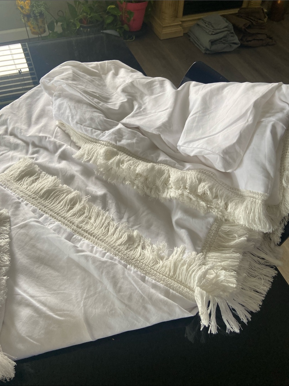 White with cream color Fringe-Trim Bedding Duvet Blanket - Stylish Soft Cotton